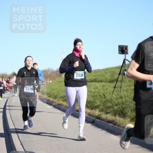 06.04.2025 - 44. Internationalen Wilhelmsburger Insellauf Jannik Wohlers http://msf.ph/oto/7615326 06.04.2025 09:33:53 Laufen 3436, 3558, 3956 meine-sportfotos.de