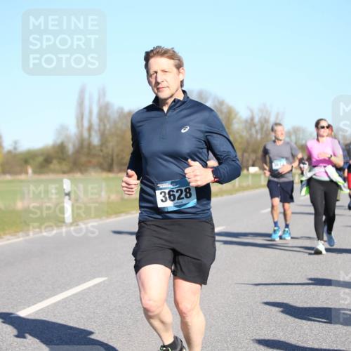 06.04.2025 - 44. Internationalen Wilhelmsburger Insellauf Jannik Wohlers http://msf.ph/oto/7615351 06.04.2025 09:34:04 Laufen 3628, 36, 12 meine-sportfotos.de