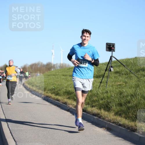 06.04.2025 - 44. Internationalen Wilhelmsburger Insellauf Jannik Wohlers http://msf.ph/oto/7615367 06.04.2025 09:34:06 Laufen 010, 3223, 932 meine-sportfotos.de