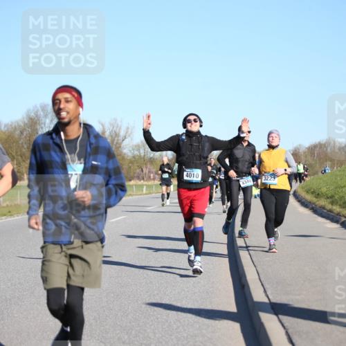 06.04.2025 - 44. Internationalen Wilhelmsburger Insellauf Jannik Wohlers http://msf.ph/oto/7615369 06.04.2025 09:34:07 Laufen 4010, 4340, 3223 meine-sportfotos.de