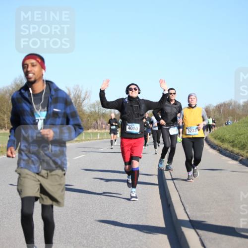 06.04.2025 - 44. Internationalen Wilhelmsburger Insellauf Jannik Wohlers http://msf.ph/oto/7615370 06.04.2025 09:34:07 Laufen 12, 4010, 4340, 3223 meine-sportfotos.de