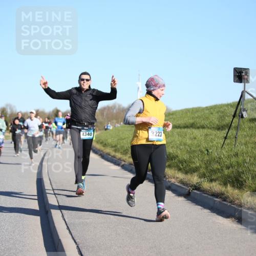 06.04.2025 - 44. Internationalen Wilhelmsburger Insellauf Jannik Wohlers http://msf.ph/oto/7615383 06.04.2025 09:34:09 Laufen 010, 4340, 3223 meine-sportfotos.de