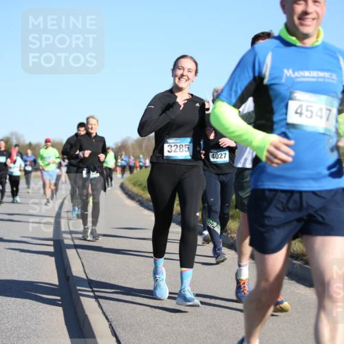 06.04.2025 - 44. Internationalen Wilhelmsburger Insellauf Jannik Wohlers http://msf.ph/oto/7615426 06.04.2025 09:34:20 Laufen 3938, 3285, 4027, 4547 meine-sportfotos.de