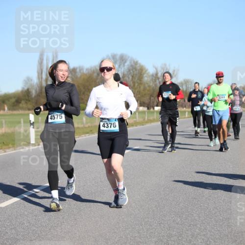 06.04.2025 - 44. Internationalen Wilhelmsburger Insellauf Jannik Wohlers http://msf.ph/oto/7615445 06.04.2025 09:34:24 Laufen 3893, 4575, 4376, 3233, 322, 3241, 4479 meine-sportfotos.de