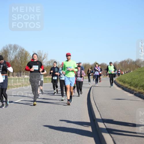 06.04.2025 - 44. Internationalen Wilhelmsburger Insellauf Jannik Wohlers http://msf.ph/oto/7615447 06.04.2025 09:34:25 Laufen 4376, 3233, 322, 4479 meine-sportfotos.de