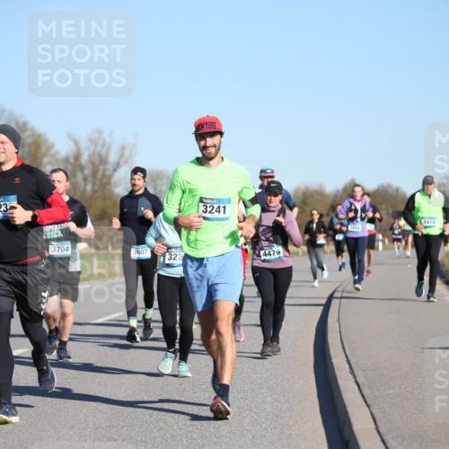 06.04.2025 - 44. Internationalen Wilhelmsburger Insellauf Jannik Wohlers http://msf.ph/oto/7615452 06.04.2025 09:34:26 Laufen 323, 3704, 3607, 322, 3241, 4479, 3444, 4415 meine-sportfotos.de
