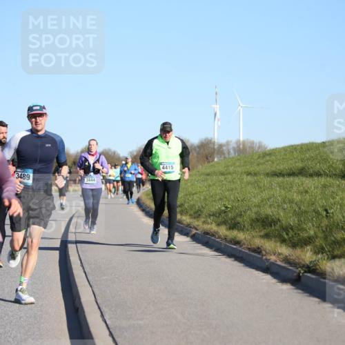 06.04.2025 - 44. Internationalen Wilhelmsburger Insellauf Jannik Wohlers http://msf.ph/oto/7615469 06.04.2025 09:34:30 Laufen 4479, 3489, 3444, 4415 meine-sportfotos.de