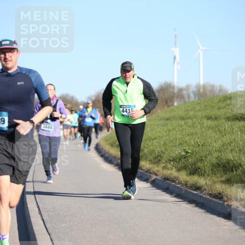 06.04.2025 - 44. Internationalen Wilhelmsburger Insellauf Jannik Wohlers http://msf.ph/oto/7615471 06.04.2025 09:34:30 Laufen 3495, 3489, 3444, 4415 meine-sportfotos.de
