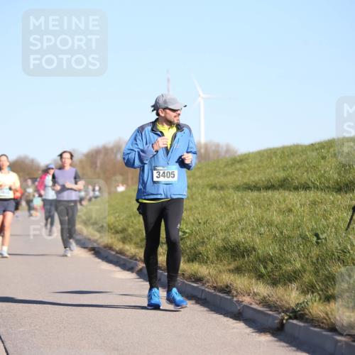 06.04.2025 - 44. Internationalen Wilhelmsburger Insellauf Jannik Wohlers http://msf.ph/oto/7615520 06.04.2025 09:34:41 Laufen 3405 meine-sportfotos.de