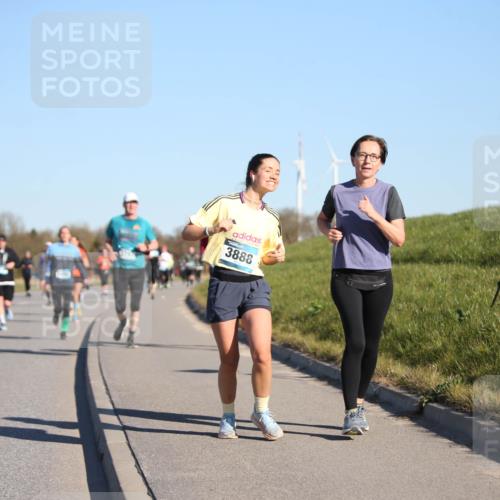 06.04.2025 - 44. Internationalen Wilhelmsburger Insellauf Jannik Wohlers http://msf.ph/oto/7615540 06.04.2025 09:34:46 Laufen 4239, 3888 meine-sportfotos.de