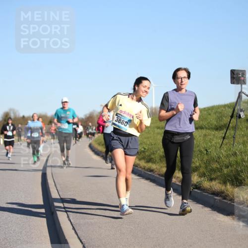 06.04.2025 - 44. Internationalen Wilhelmsburger Insellauf Jannik Wohlers http://msf.ph/oto/7615545 06.04.2025 09:34:47 Laufen 4436, 4239, 3797, 3885 meine-sportfotos.de