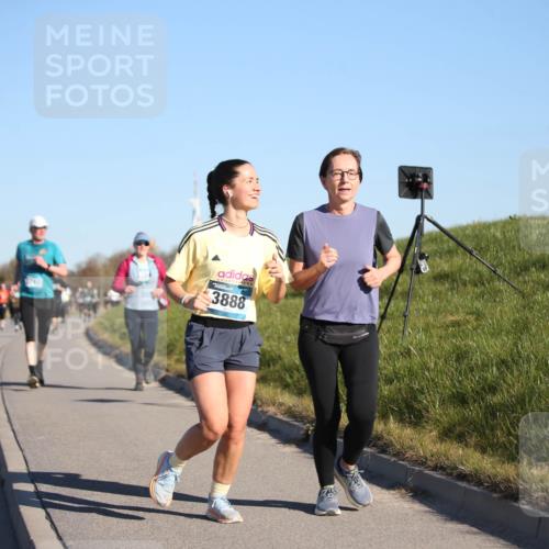 06.04.2025 - 44. Internationalen Wilhelmsburger Insellauf Jannik Wohlers http://msf.ph/oto/7615551 06.04.2025 09:34:47 Laufen 3797, 3888 meine-sportfotos.de