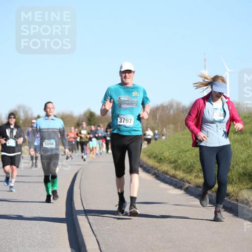 06.04.2025 - 44. Internationalen Wilhelmsburger Insellauf Jannik Wohlers http://msf.ph/oto/7615557 06.04.2025 09:34:49 Laufen 5096, 3797 meine-sportfotos.de