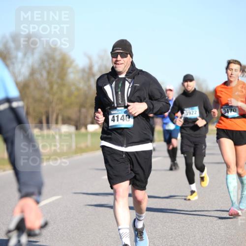 06.04.2025 - 44. Internationalen Wilhelmsburger Insellauf Jannik Wohlers http://msf.ph/oto/7615570 06.04.2025 09:34:54 Laufen 96, 4140, 3922, 3470, 426 meine-sportfotos.de