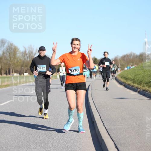 06.04.2025 - 44. Internationalen Wilhelmsburger Insellauf Jannik Wohlers http://msf.ph/oto/7615574 06.04.2025 09:34:56 Laufen 3922, 3470 meine-sportfotos.de