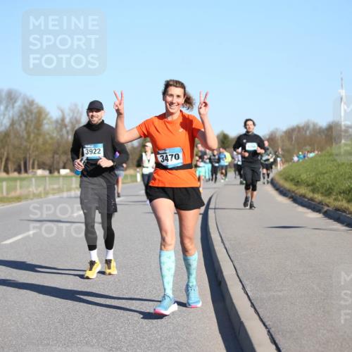 06.04.2025 - 44. Internationalen Wilhelmsburger Insellauf Jannik Wohlers http://msf.ph/oto/7615575 06.04.2025 09:34:56 Laufen 3922, 3470 meine-sportfotos.de