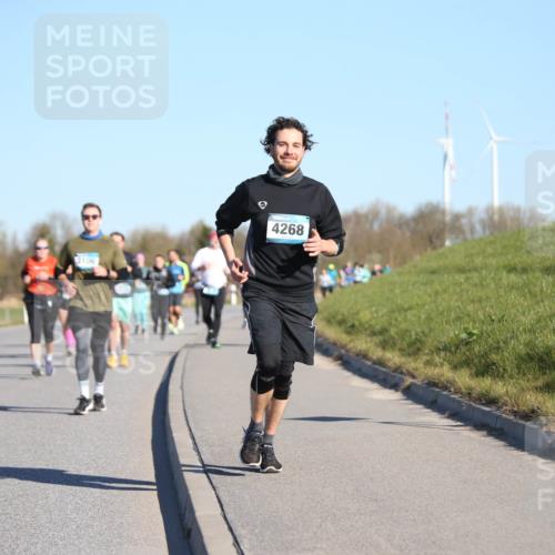 06.04.2025 - 44. Internationalen Wilhelmsburger Insellauf Jannik Wohlers http://msf.ph/oto/7615586 06.04.2025 09:34:59 Laufen 3106, 4268 meine-sportfotos.de