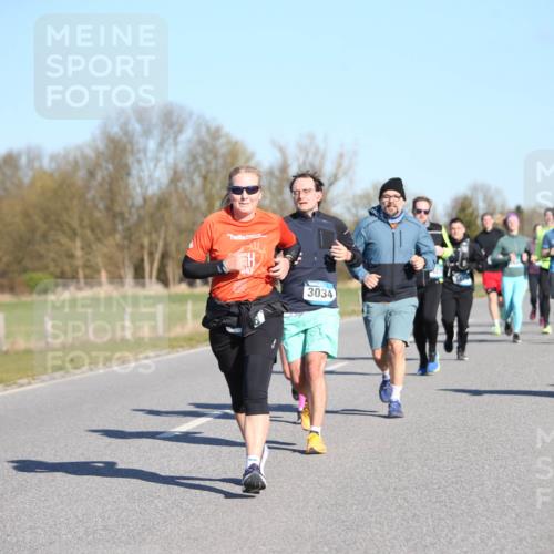 06.04.2025 - 44. Internationalen Wilhelmsburger Insellauf Jannik Wohlers http://msf.ph/oto/7615608 06.04.2025 09:35:05 Laufen 3034 meine-sportfotos.de