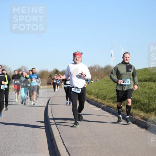 06.04.2025 - 44. Internationalen Wilhelmsburger Insellauf Jannik Wohlers http://msf.ph/oto/7615614 06.04.2025 09:35:07 Laufen 4539, 4538 meine-sportfotos.de