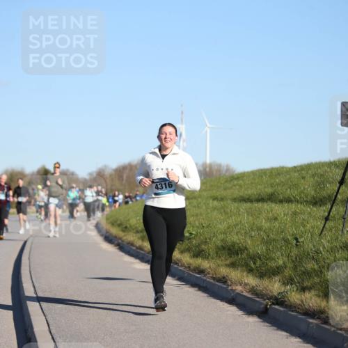 06.04.2025 - 44. Internationalen Wilhelmsburger Insellauf Jannik Wohlers http://msf.ph/oto/7615659 06.04.2025 09:35:16 Laufen 4316 meine-sportfotos.de