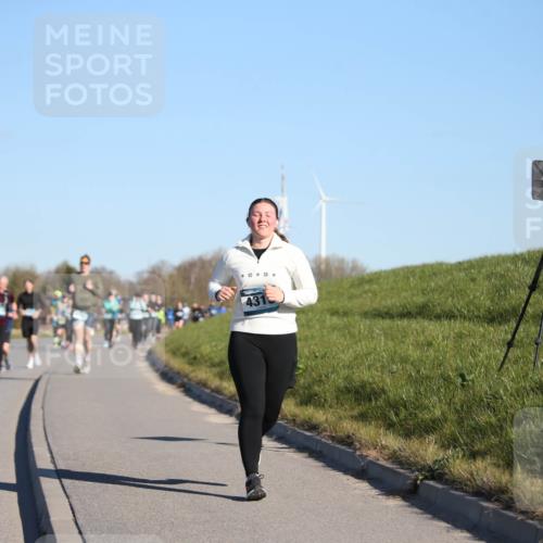 06.04.2025 - 44. Internationalen Wilhelmsburger Insellauf Jannik Wohlers http://msf.ph/oto/7615660 06.04.2025 09:35:16 Laufen 431 meine-sportfotos.de
