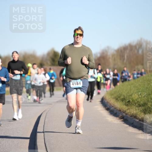 06.04.2025 - 44. Internationalen Wilhelmsburger Insellauf Jannik Wohlers http://msf.ph/oto/7615674 06.04.2025 09:35:20 Laufen 3278, 4184 meine-sportfotos.de