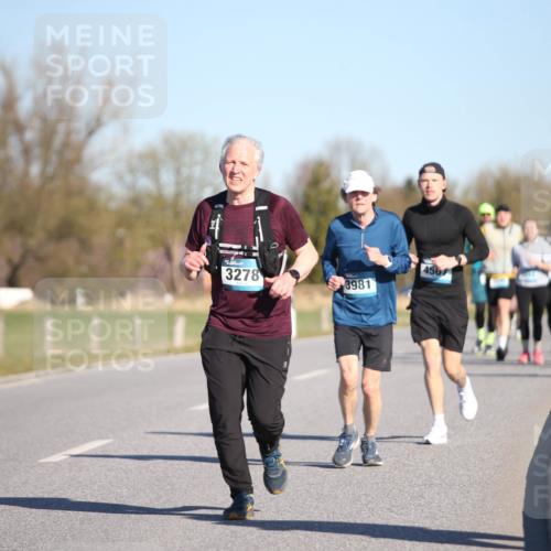 06.04.2025 - 44. Internationalen Wilhelmsburger Insellauf Jannik Wohlers http://msf.ph/oto/7615679 06.04.2025 09:35:22 Laufen 4143, 4567, 3278, 3981 meine-sportfotos.de