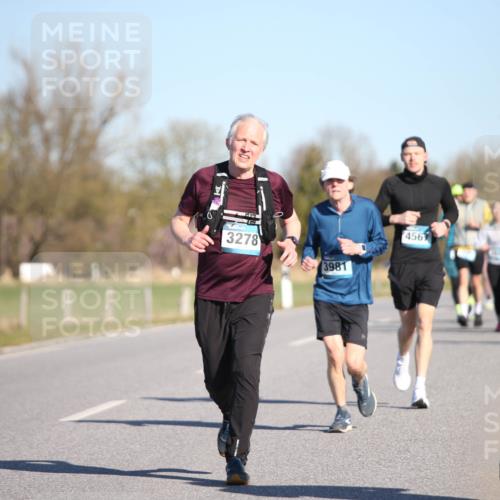 06.04.2025 - 44. Internationalen Wilhelmsburger Insellauf Jannik Wohlers http://msf.ph/oto/7615681 06.04.2025 09:35:22 Laufen 4143, 456, 3278, 3981 meine-sportfotos.de