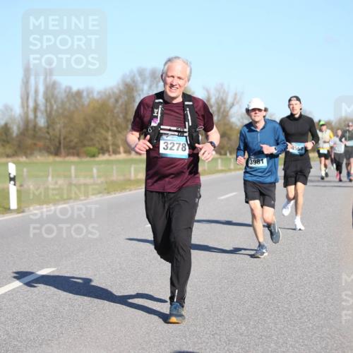 06.04.2025 - 44. Internationalen Wilhelmsburger Insellauf Jannik Wohlers http://msf.ph/oto/7615689 06.04.2025 09:35:26 Laufen 3278, 3981, 4567, 4141 meine-sportfotos.de