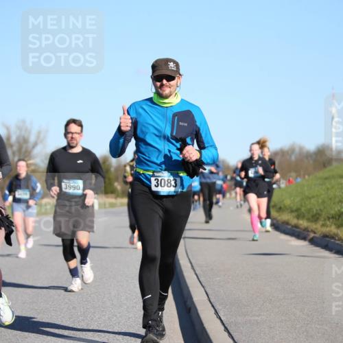 06.04.2025 - 44. Internationalen Wilhelmsburger Insellauf Jannik Wohlers http://msf.ph/oto/7615754 06.04.2025 09:35:42 Laufen 3082, 3990, 3083 meine-sportfotos.de