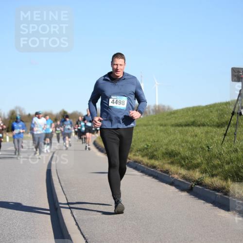 06.04.2025 - 44. Internationalen Wilhelmsburger Insellauf Jannik Wohlers http://msf.ph/oto/7615800 06.04.2025 09:35:49 Laufen 4498 meine-sportfotos.de