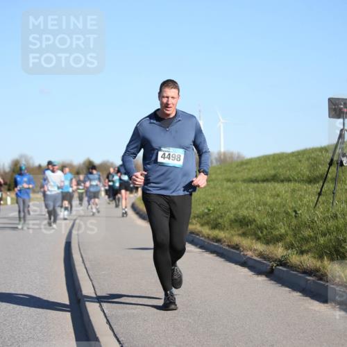 06.04.2025 - 44. Internationalen Wilhelmsburger Insellauf Jannik Wohlers http://msf.ph/oto/7615801 06.04.2025 09:35:49 Laufen 4498 meine-sportfotos.de