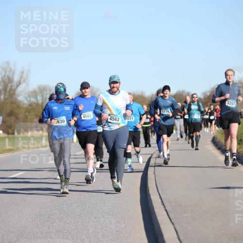 06.04.2025 - 44. Internationalen Wilhelmsburger Insellauf Jannik Wohlers http://msf.ph/oto/7615811 06.04.2025 09:35:53 Laufen 4580, 930, 5176, 4582, 4562, 5223, 3192, 3287 meine-sportfotos.de