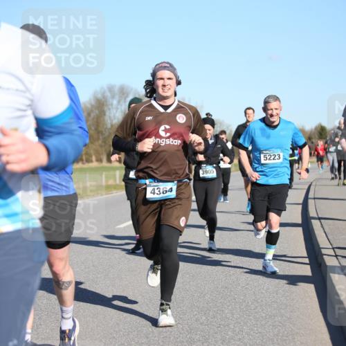 06.04.2025 - 44. Internationalen Wilhelmsburger Insellauf Jannik Wohlers http://msf.ph/oto/7615836 06.04.2025 09:35:58 Laufen 4562, 4364, 3905, 5223, 5176 meine-sportfotos.de