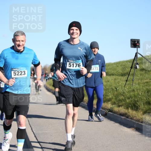 06.04.2025 - 44. Internationalen Wilhelmsburger Insellauf Jannik Wohlers http://msf.ph/oto/7615845 06.04.2025 09:36:00 Laufen 35, 5223, 5176, 5172 meine-sportfotos.de