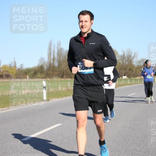 06.04.2025 - 44. Internationalen Wilhelmsburger Insellauf Jannik Wohlers http://msf.ph/oto/7615863 06.04.2025 09:36:03 Laufen 500, 4232, 4295 meine-sportfotos.de