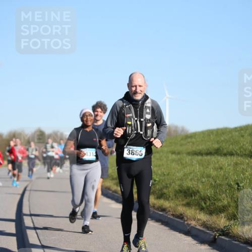 06.04.2025 - 44. Internationalen Wilhelmsburger Insellauf Jannik Wohlers http://msf.ph/oto/7615874 06.04.2025 09:36:05 Laufen 431, 4295, 3868 meine-sportfotos.de