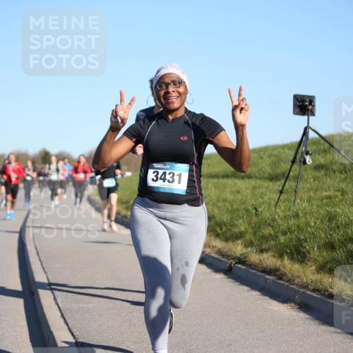 06.04.2025 - 44. Internationalen Wilhelmsburger Insellauf Jannik Wohlers http://msf.ph/oto/7615886 06.04.2025 09:36:08 Laufen 3431 meine-sportfotos.de