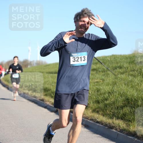 06.04.2025 - 44. Internationalen Wilhelmsburger Insellauf Jannik Wohlers http://msf.ph/oto/7615893 06.04.2025 09:36:09 Laufen 3213 meine-sportfotos.de