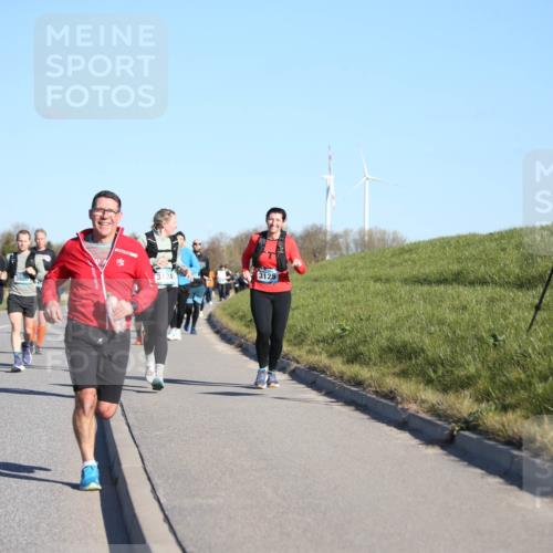 06.04.2025 - 44. Internationalen Wilhelmsburger Insellauf Jannik Wohlers http://msf.ph/oto/7615911 06.04.2025 09:36:14 Laufen 4191, 3980, 3124, 3125 meine-sportfotos.de
