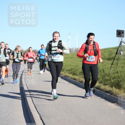 06.04.2025 - 44. Internationalen Wilhelmsburger Insellauf Jannik Wohlers http://msf.ph/oto/7615926 06.04.2025 09:36:16 Laufen 3817, 3388, 3124, 3980, 3125, 398 meine-sportfotos.de