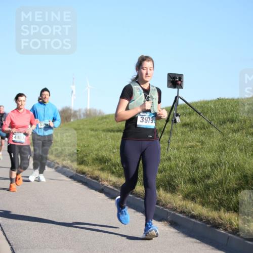 06.04.2025 - 44. Internationalen Wilhelmsburger Insellauf Jannik Wohlers http://msf.ph/oto/7615937 06.04.2025 09:36:19 Laufen 57, 44031, 3979 meine-sportfotos.de