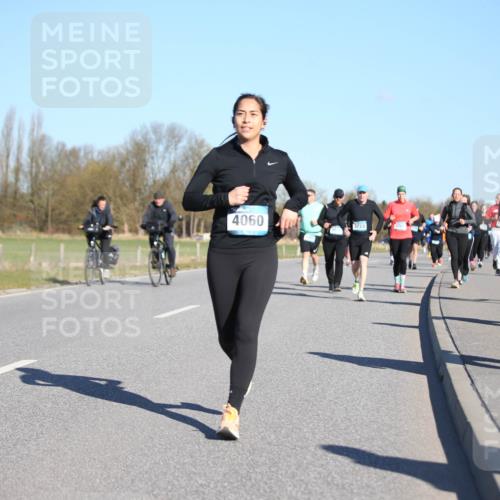 06.04.2025 - 44. Internationalen Wilhelmsburger Insellauf Jannik Wohlers http://msf.ph/oto/7615954 06.04.2025 09:36:25 Laufen 4060, 3723, 519, 3942 meine-sportfotos.de