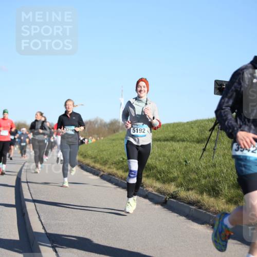 06.04.2025 - 44. Internationalen Wilhelmsburger Insellauf Jannik Wohlers http://msf.ph/oto/7615960 06.04.2025 09:36:26 Laufen 5192, 3296, 3723, 3942 meine-sportfotos.de