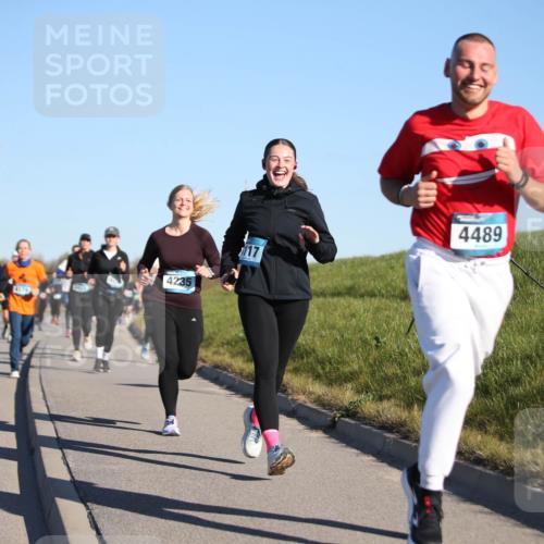 06.04.2025 - 44. Internationalen Wilhelmsburger Insellauf Jannik Wohlers http://msf.ph/oto/7615998 06.04.2025 09:36:35 Laufen 313, 4540, 4235, 117, 4489 meine-sportfotos.de