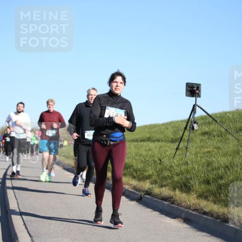 06.04.2025 - 44. Internationalen Wilhelmsburger Insellauf Jannik Wohlers http://msf.ph/oto/7616061 06.04.2025 09:36:48 Laufen 4166, 4255, 409, 4127 meine-sportfotos.de