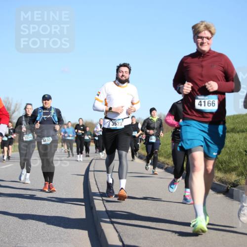 06.04.2025 - 44. Internationalen Wilhelmsburger Insellauf Jannik Wohlers http://msf.ph/oto/7616082 06.04.2025 09:36:51 Laufen 4318, 5, 3534, 4433, 3523, 3883, 4166, 4168, 4168 meine-sportfotos.de