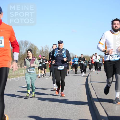 06.04.2025 - 44. Internationalen Wilhelmsburger Insellauf Jannik Wohlers http://msf.ph/oto/7616088 06.04.2025 09:36:52 Laufen 4318, 3765, 4433, 3523 meine-sportfotos.de