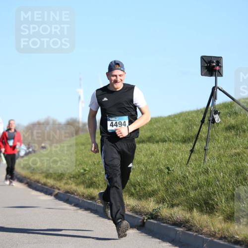 06.04.2025 - 44. Internationalen Wilhelmsburger Insellauf Jannik Wohlers http://msf.ph/oto/7616112 06.04.2025 09:36:56 Laufen 4494, 3429 meine-sportfotos.de
