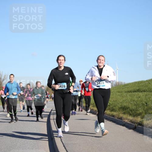 06.04.2025 - 44. Internationalen Wilhelmsburger Insellauf Jannik Wohlers http://msf.ph/oto/7616121 06.04.2025 09:36:59 Laufen 3010, 3666, 3667, 998, 428, 3429 meine-sportfotos.de